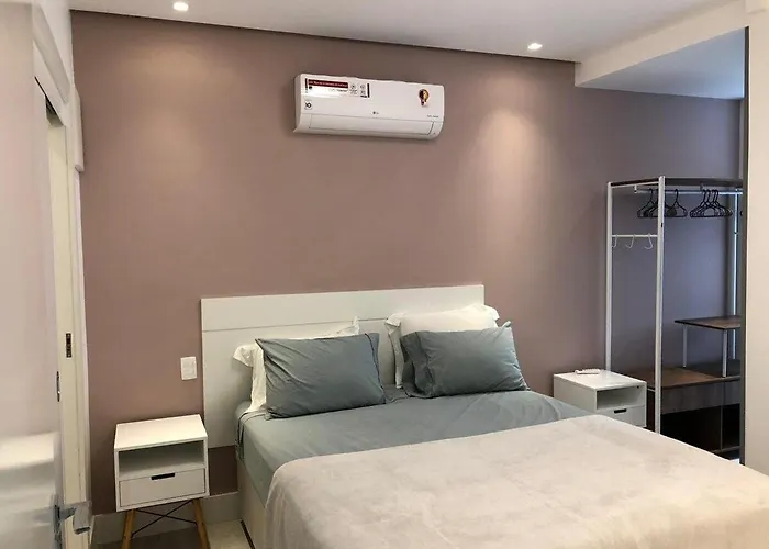 Novissimo 2 Quartos Na Quadra Da Praia